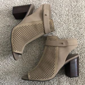 14th & Union Block Heels